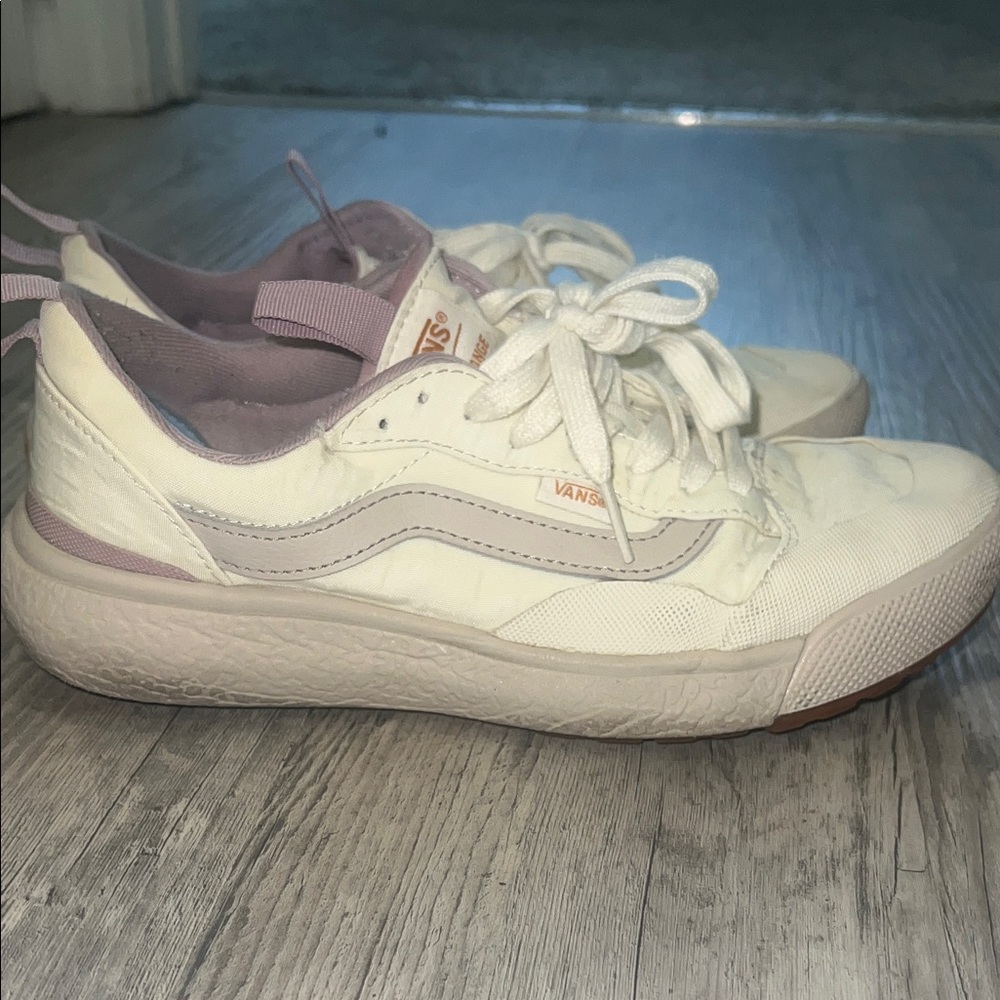 Vans ultra range sneakers